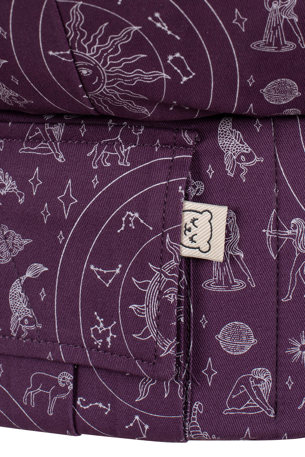 Zbliżenie na kieszonkę nosidełka Zodiac Skies - Preschool