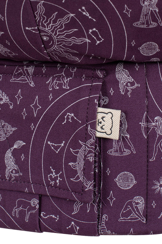 Zbliżenie na kieszonkę nosidełka Zodiac Skies - Preschool